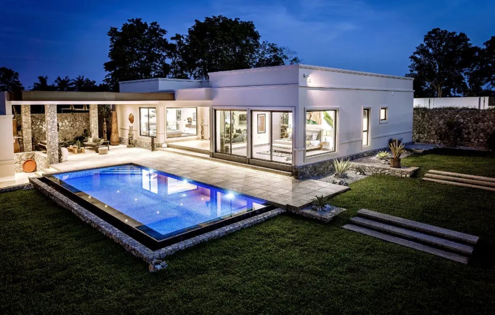 House for sale Mabrachan Lake